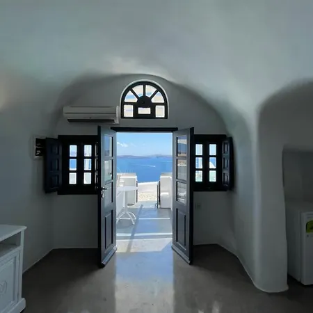 Apartment Collection Oia (Santorini)